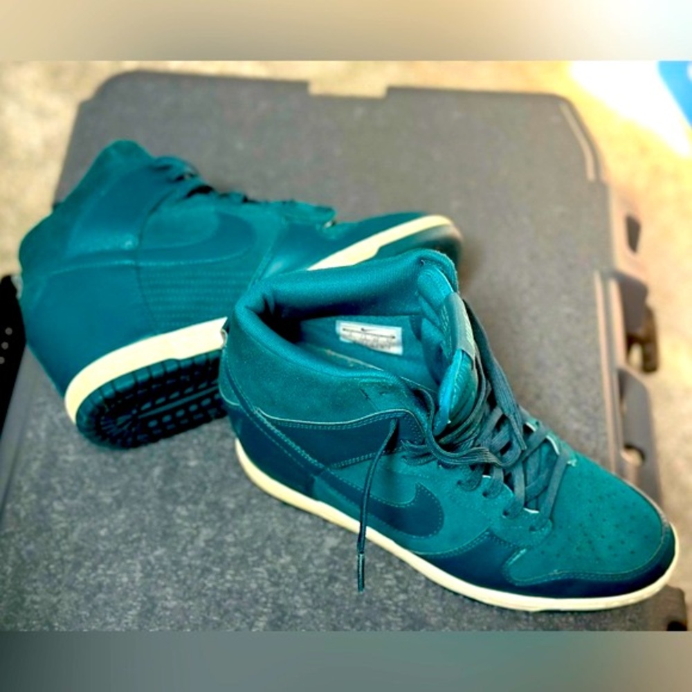 Nike Sky High Dunks
